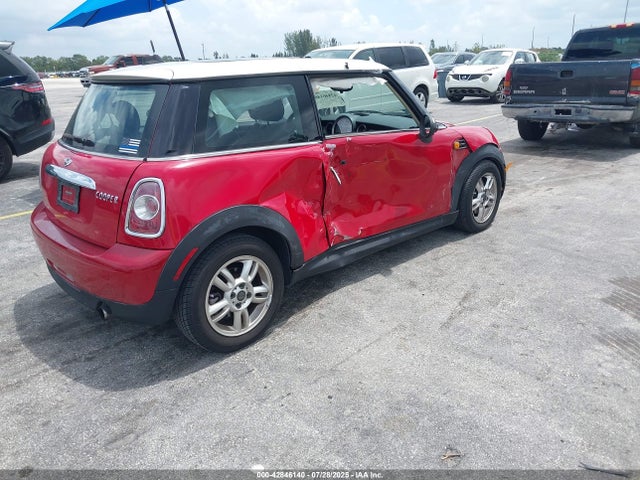 2011 MINI COOPER WMWSU3C58BT091989 Photo 3