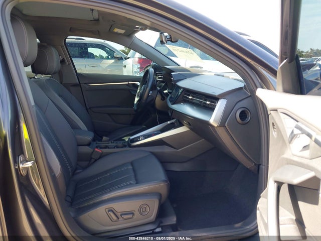 2023 AUDI A3 WAUAUDGY4PA037811 Photo 4