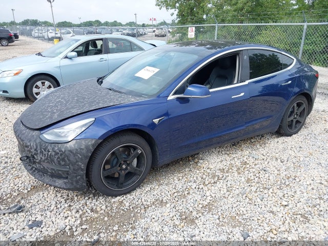 2018 TESLA MODEL 3 5YJ3E1EA9JF030915 Photo 1