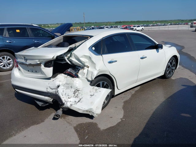 Nissan 2018 2018 1N4AL3AP2JC113043 Image 4