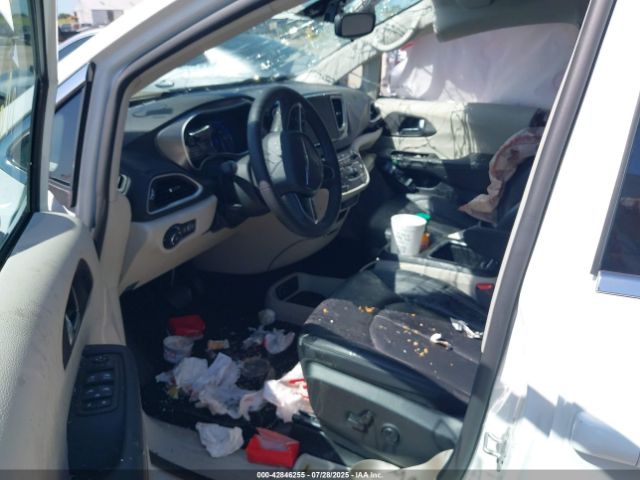 2024 CHRYSLER PACIFICA 2C4RC1BG4RR182304 Photo 4