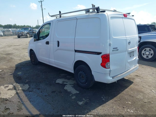 3N6CM0KN1HK709094 Nissan 2017