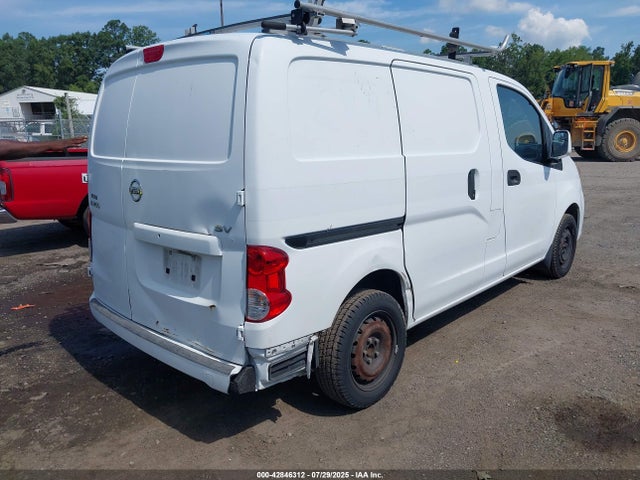 3N6CM0KN1HK709094 Nissan 2017
