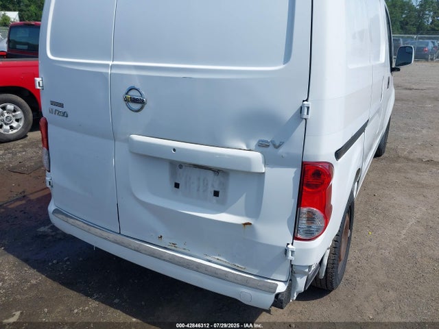 3N6CM0KN1HK709094 Nissan 2017