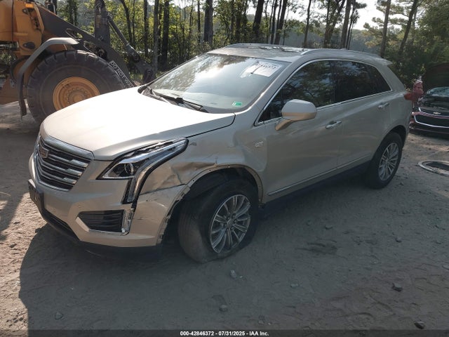 2017 CADILLAC XT5 1GYKNBRS0HZ205474 Photo 1