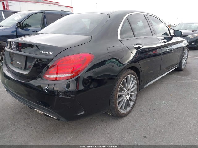 55SWF6GB0FU012628 Mercedes-Benz C 400 4matic