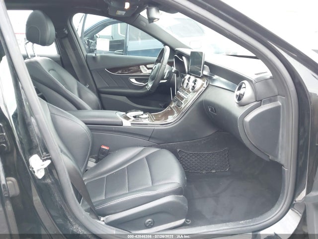 55SWF6GB0FU012628 Mercedes-Benz C 400 4matic