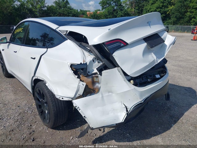 2023 TESLA MODEL Y 7SAYGAEE5PF971132 Photo 5