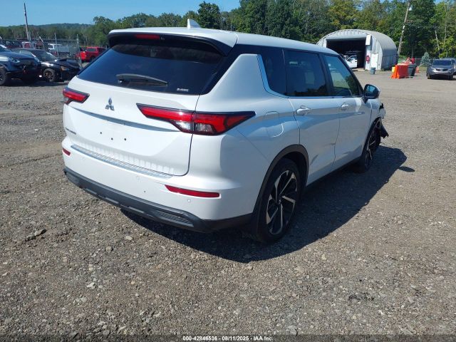2022 MITSUBISHI OUTLANDER JA4J4TA82NZ054427 Photo 3