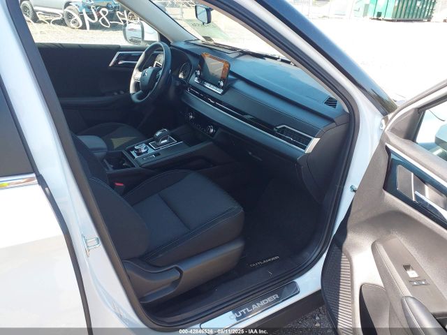 2022 MITSUBISHI OUTLANDER JA4J4TA82NZ054427 Photo 4
