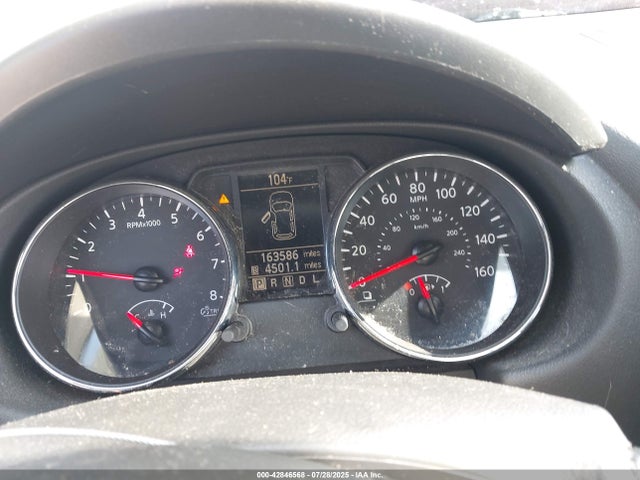 JN8AS5MT5FW659704 Nissan Rogue