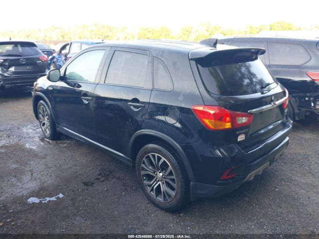 2018 MITSUBISHI OUTLANDER SPORT JA4AP3AW0JU019530 Photo 2
