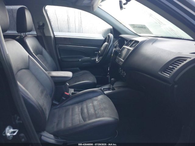 2018 MITSUBISHI OUTLANDER SPORT JA4AP3AW0JU019530 Photo 4