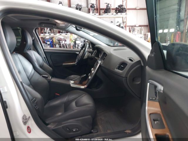 2016 VOLVO S60 INSCRIPTION LYV612TM3GB091585 Photo 4