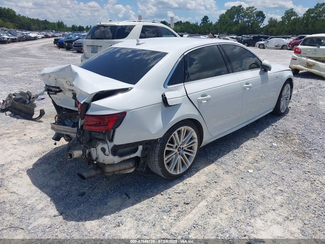 2018 AUDI A4 WAULMAF41JA080239 Photo 3