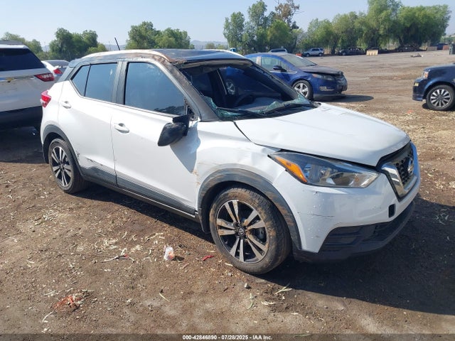 3N1CP5CU7KL562863 Nissan 2019
