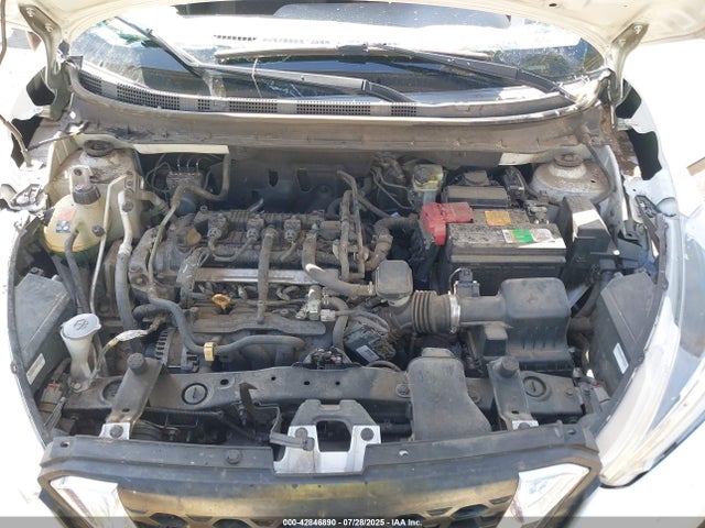 3N1CP5CU7KL562863 Nissan 2019