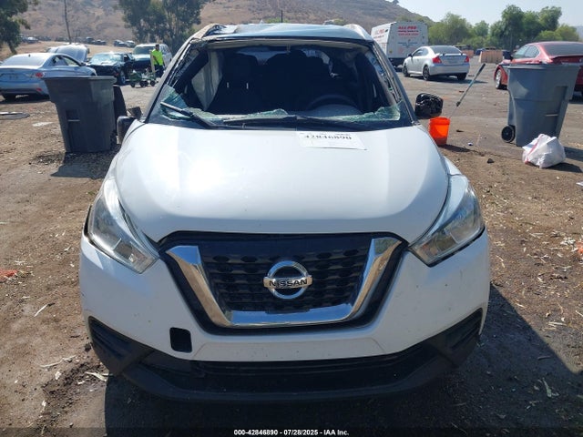 3N1CP5CU7KL562863 Nissan 2019