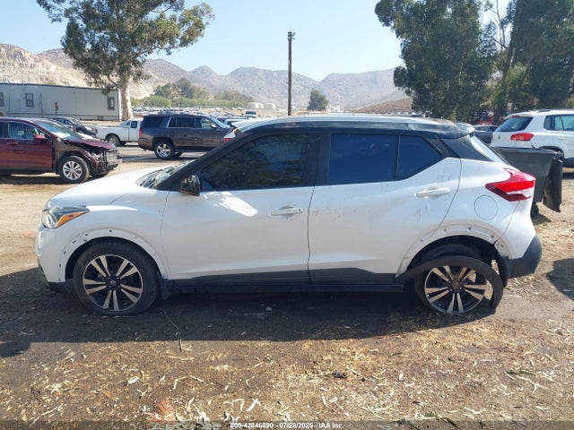 3N1CP5CU7KL562863 Nissan 2019