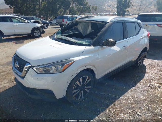 3N1CP5CU7KL562863 Nissan 2019