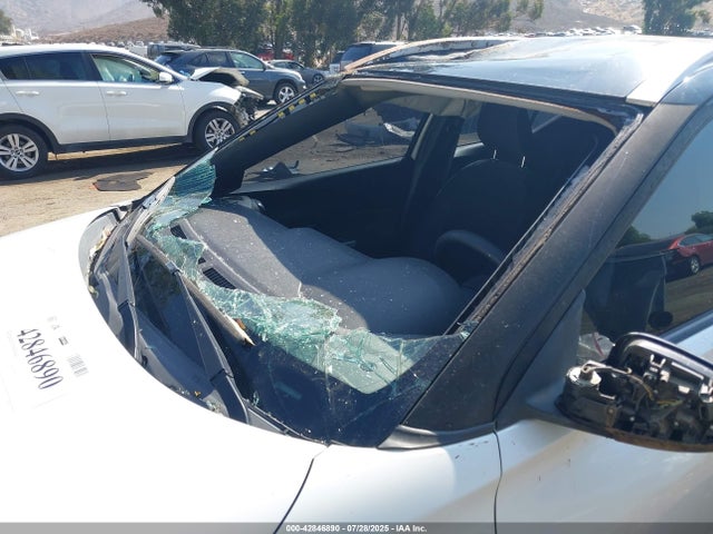 3N1CP5CU7KL562863 Nissan 2019