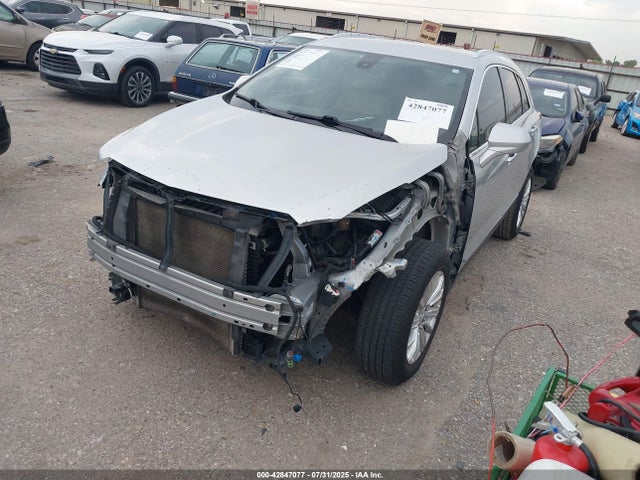 2017 CADILLAC XT5 1GYKNARS5HZ166049 Photo 1