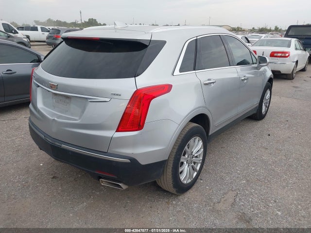 2017 CADILLAC XT5 1GYKNARS5HZ166049 Photo 3