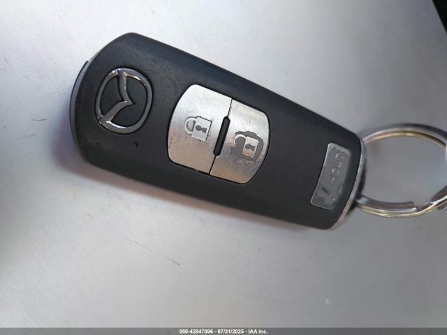 JM3KE2DYXF0505694 Mazda py