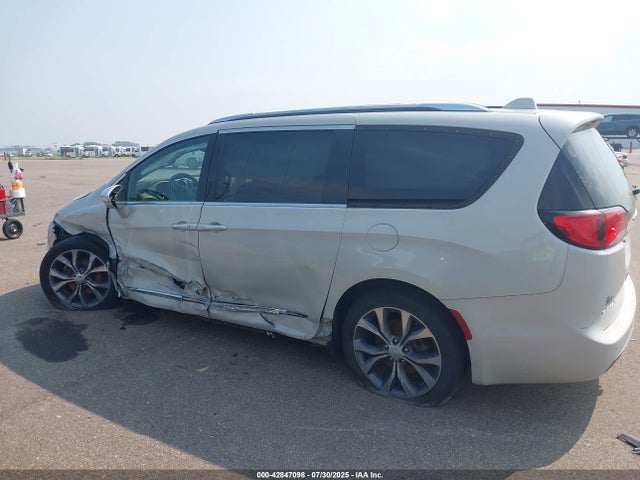 2C4RC1GG2HR597788 Chrysler Pacifica