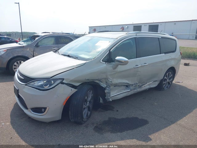 Chrysler Pacifica 2017 2C4RC1GG2HR597788 Image 2