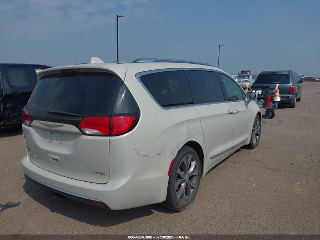 Chrysler Pacifica 2017 2C4RC1GG2HR597788 Image 4