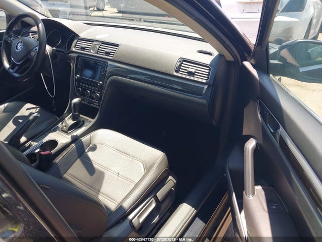 Продажа на аукционе авто 2017 Volkswagen Passat 1.8t Se, vin: 1VWBT7A31HC017849, номер лота: 42847130