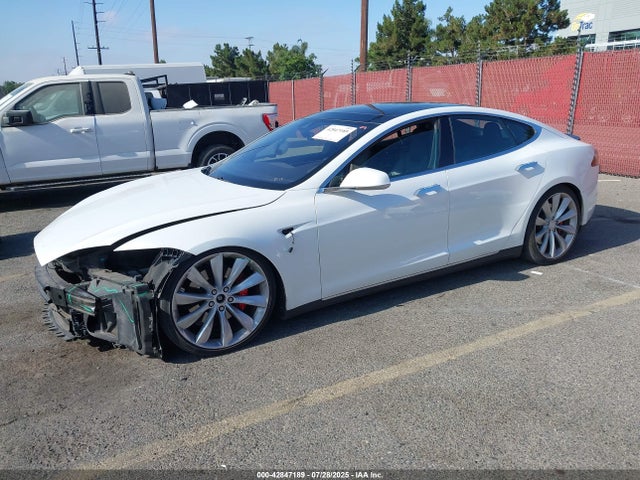 2015 TESLA MODEL S 5YJSA1E42FF106175 Photo 1