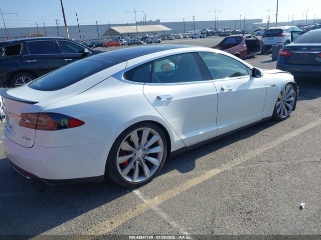 2015 TESLA MODEL S 5YJSA1E42FF106175 Photo 3