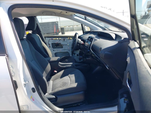 JTDKBRFU9G3018295 Toyota 2zr-fxe,1nm