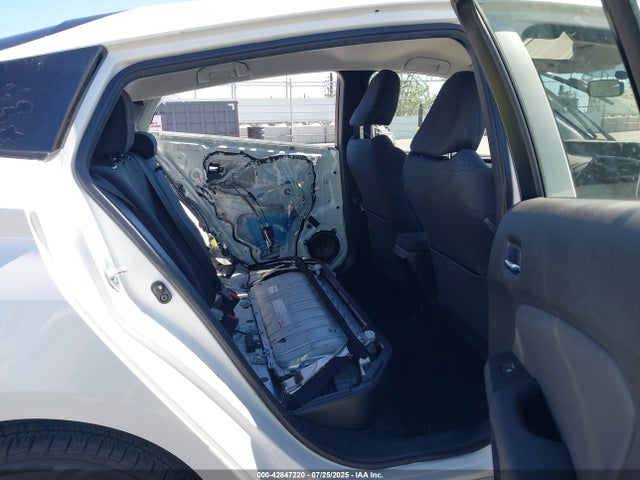 JTDKBRFU9G3018295 Toyota 2zr-fxe,1nm