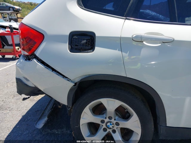 BMW 2014 2014 WBAVM1C55EVW52739 Image 13