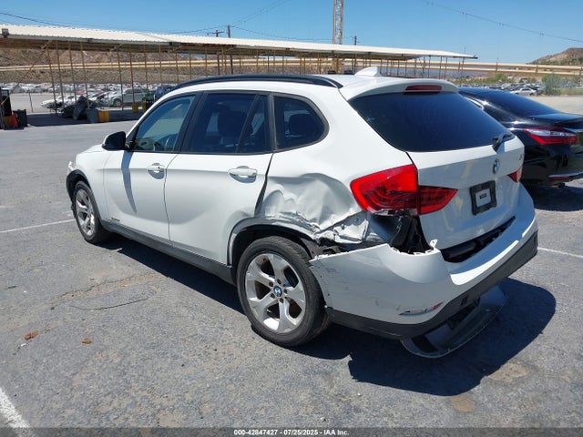 BMW 2014 2014 WBAVM1C55EVW52739 Image 3
