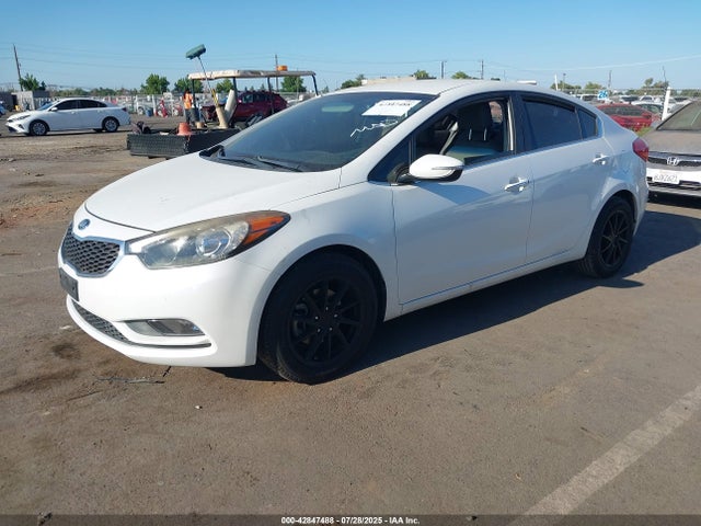 KIA 2014 2014 KNAFX4A8XE5114788 Image 2