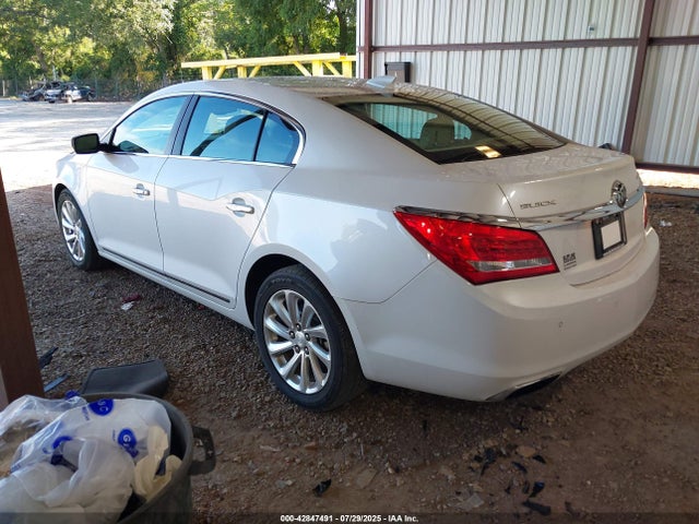 Buick lfx 2015 1G4GB5G30FF245131 Image 3