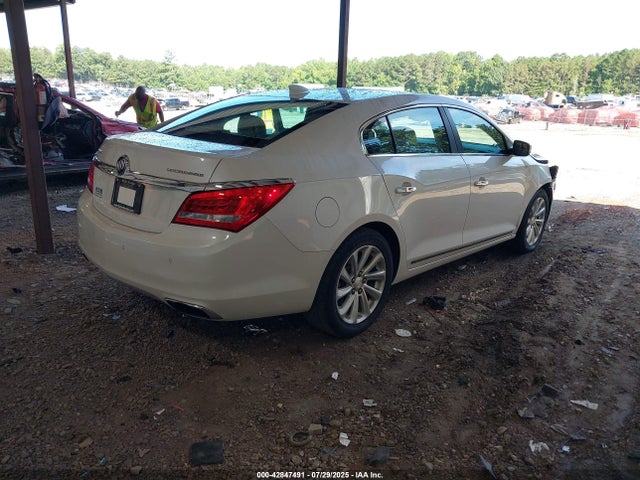Buick lfx 2015 1G4GB5G30FF245131 Image 4