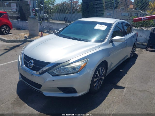 Nissan Altima 2017 1N4AL3AP2HC223133 Image 2