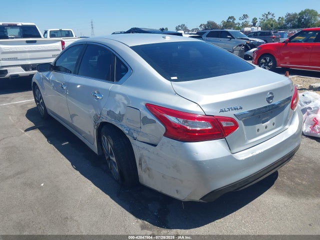 Nissan Altima 2017 1N4AL3AP2HC223133 Image 3
