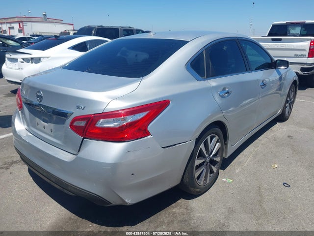 Nissan Altima 2017 1N4AL3AP2HC223133 Image 4