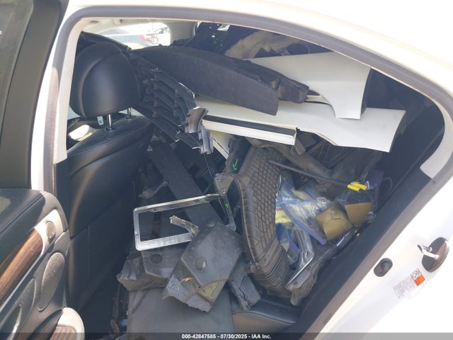 Lexus 2ur-fse + 1km 2015 JTHBL5EF4F5136698 Image 18