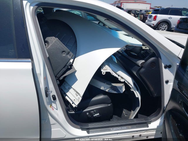 Lexus 2ur-fse + 1km 2015 JTHBL5EF4F5136698 Image 5