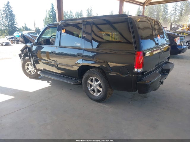 2000 CADILLAC ESCALADE 1GYEK13R3YR113166 Photo 2