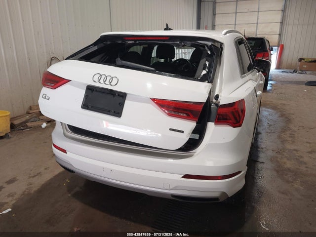 WA1AUCF30M1066182 Audi 40 tfsi 2.0t