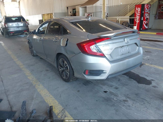 Honda l15b7 2018 2HGFC1F38JH642439 Image 3