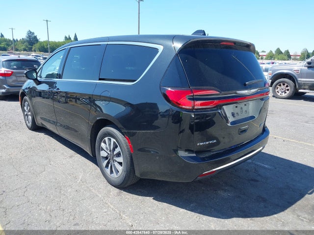 Chrysler 2023 2023 2C4RC1L73PR510162 Image 3